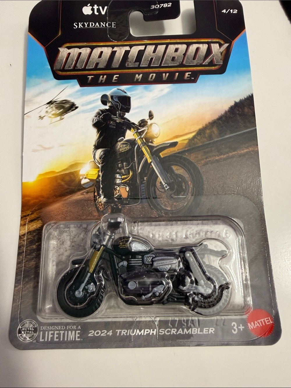 Match 2024 Triumph Scrambler Toy Motorcycle - Black & Gold
